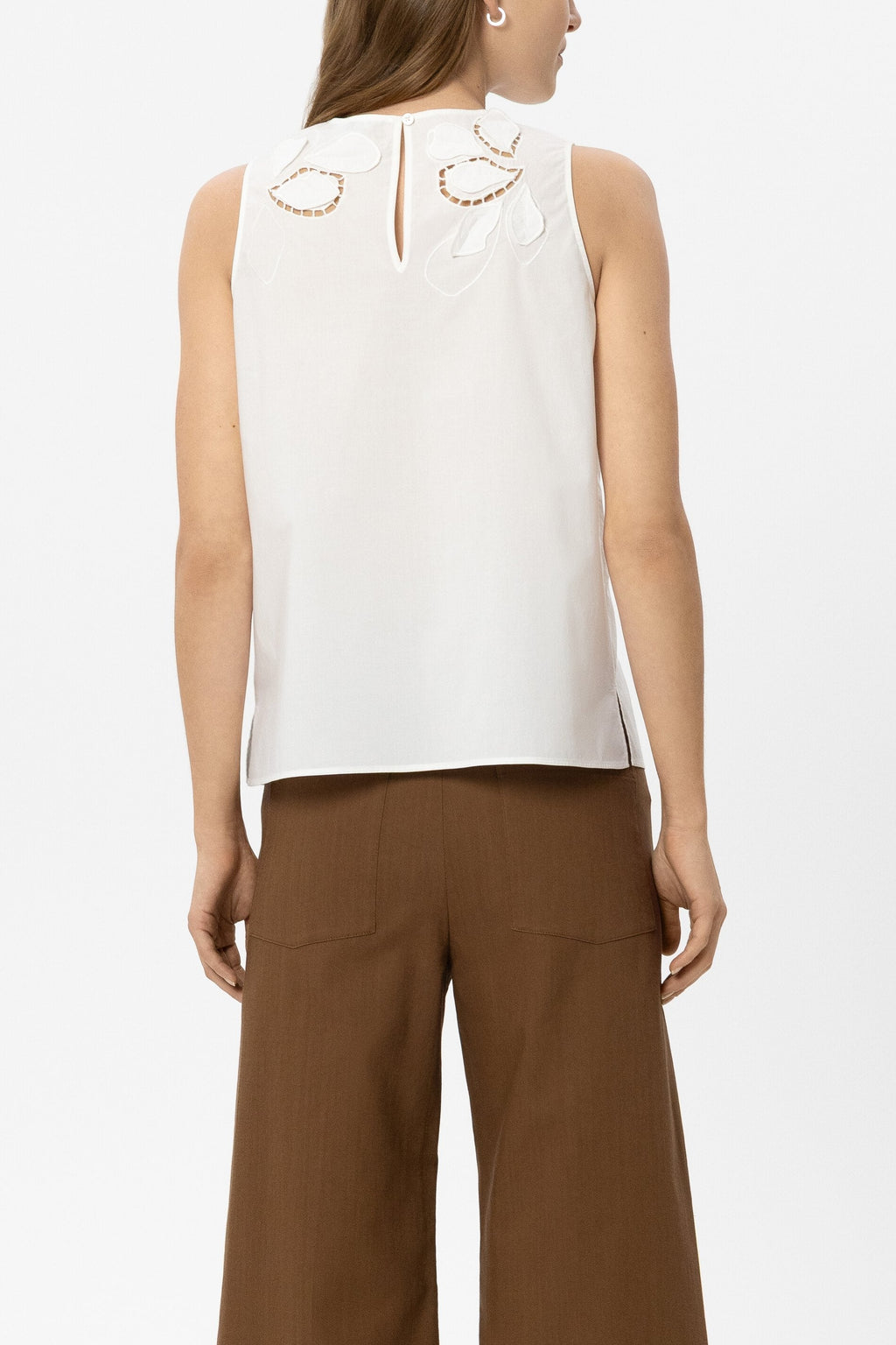 Blouse met borduursels in gaatjesmotief - wit - Standaard