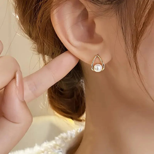 Gouden Aura Pearl Teardrop Oorbellen